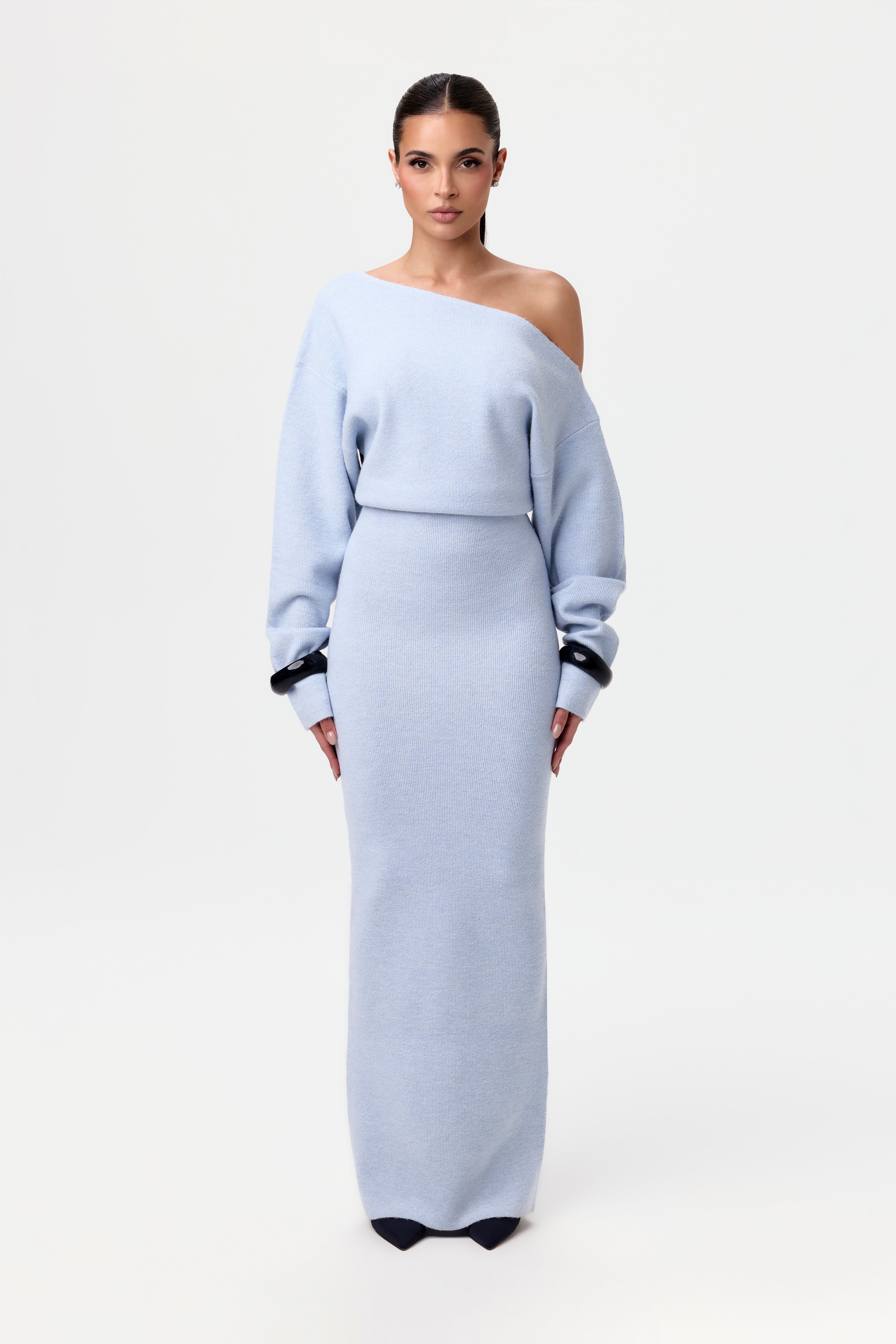 Off Shoulder Sweater Dress - QUELLECLASSE