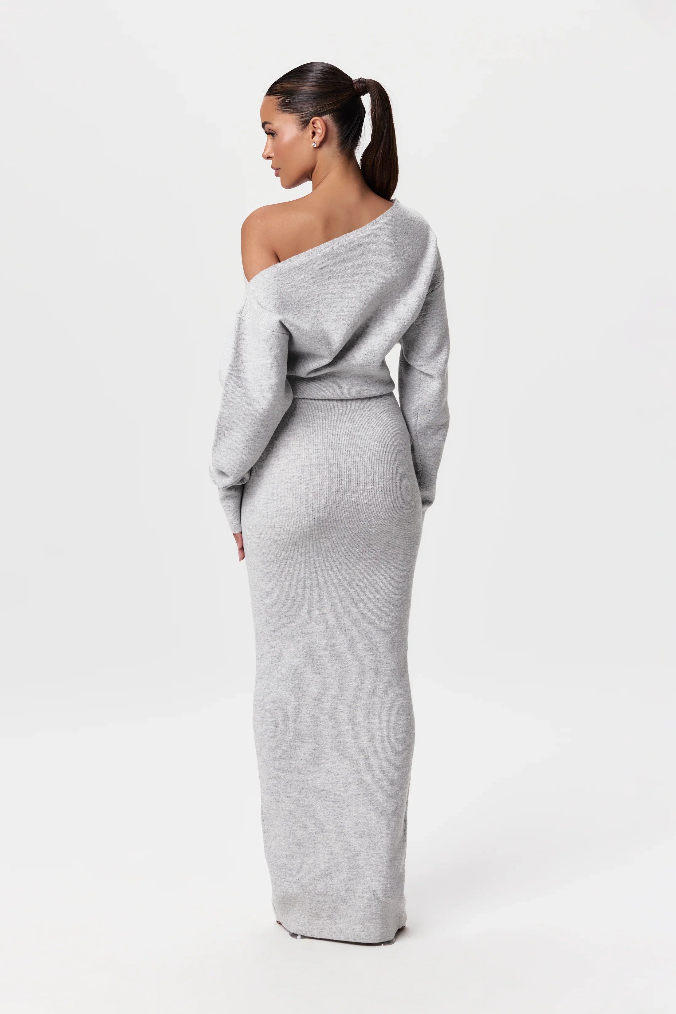 Off Shoulder Sweater Dress - QUELLECLASSE